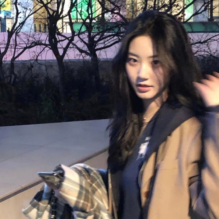 飘动的红丝带