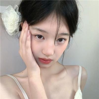 让叶兰在空中飞舞